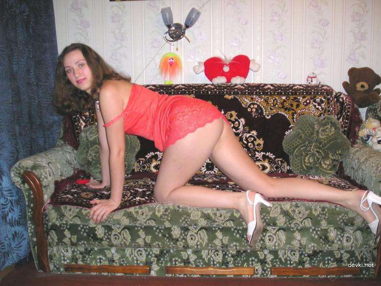 Raw Amateur Nude on Red Couch - Intimate Home Photoshoot