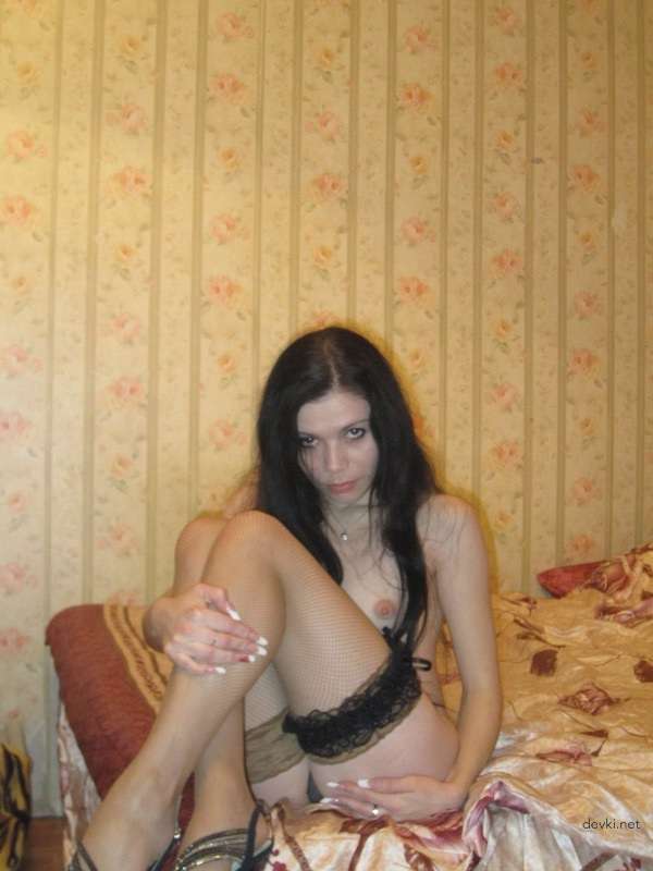 Hot Amateur Babe Strips and Poses Naked at Home - Explicit Photo Shoot