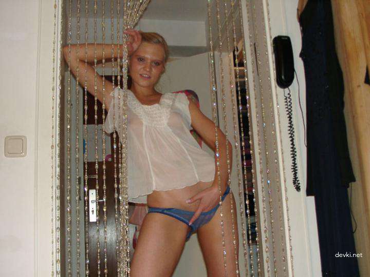Amateur XXX Collection: Private Explicit Photos of Cute Girl
