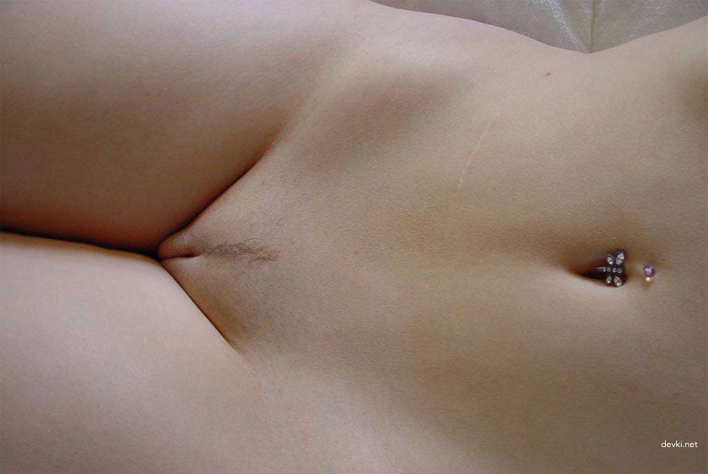 XXX Amateur Selfies: Explicit Poses in Hot Photoshoot - Uncensored Seduction
