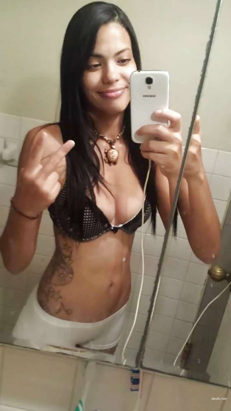 Sultry Mulatto Amateur Selfie: Explicit Erotic XXX Photo - Uncensored Hot Content