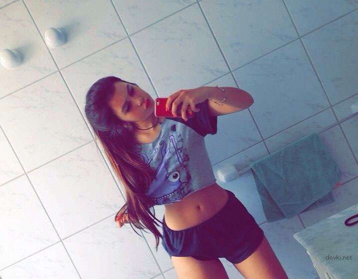 Amateur Lesbian Selfie: Explicit Private Girls' Photo Shoot
