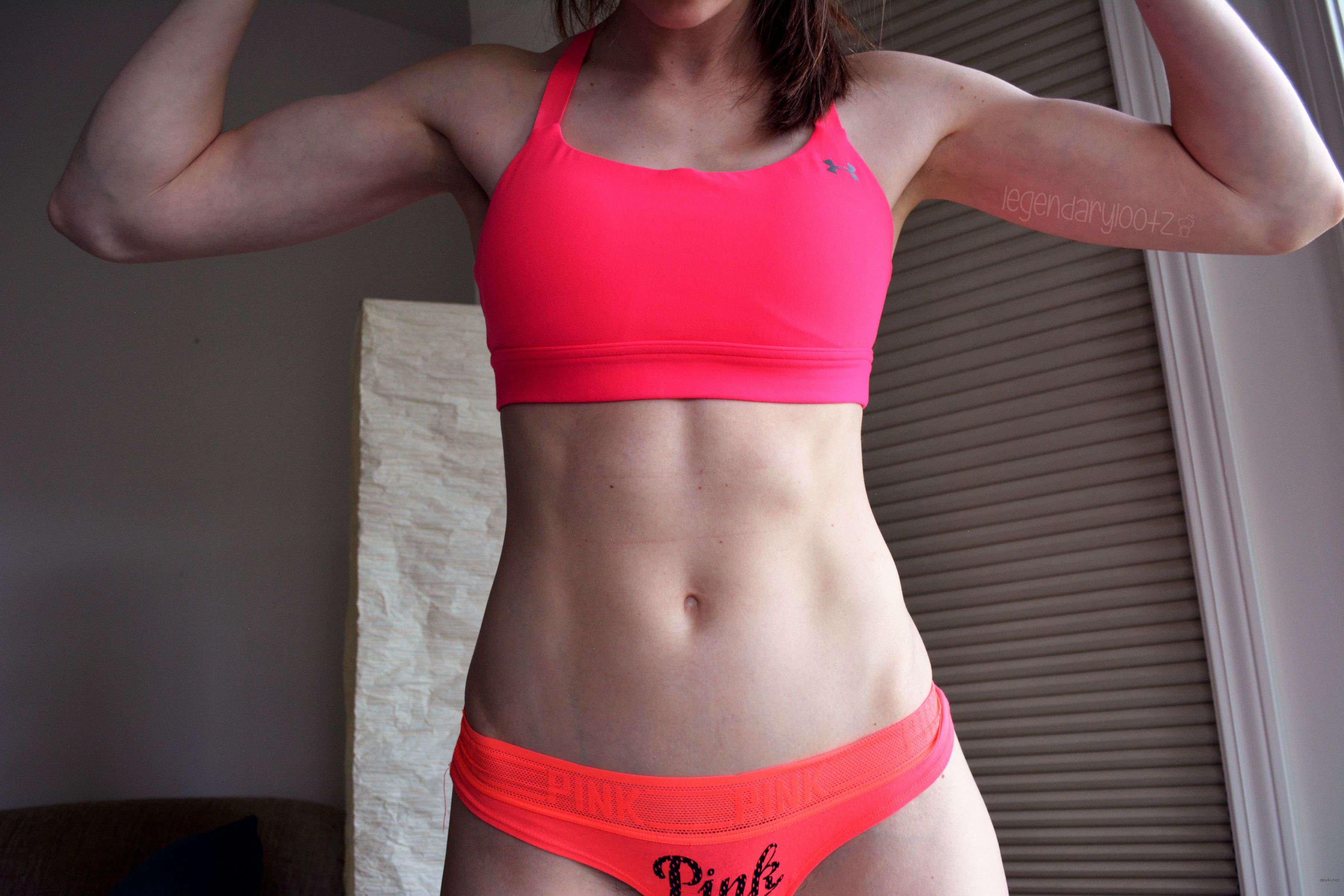 Explicit Amateur Pussy Pic: Sporty Babe Goes Wild in Hot Explicit Photo