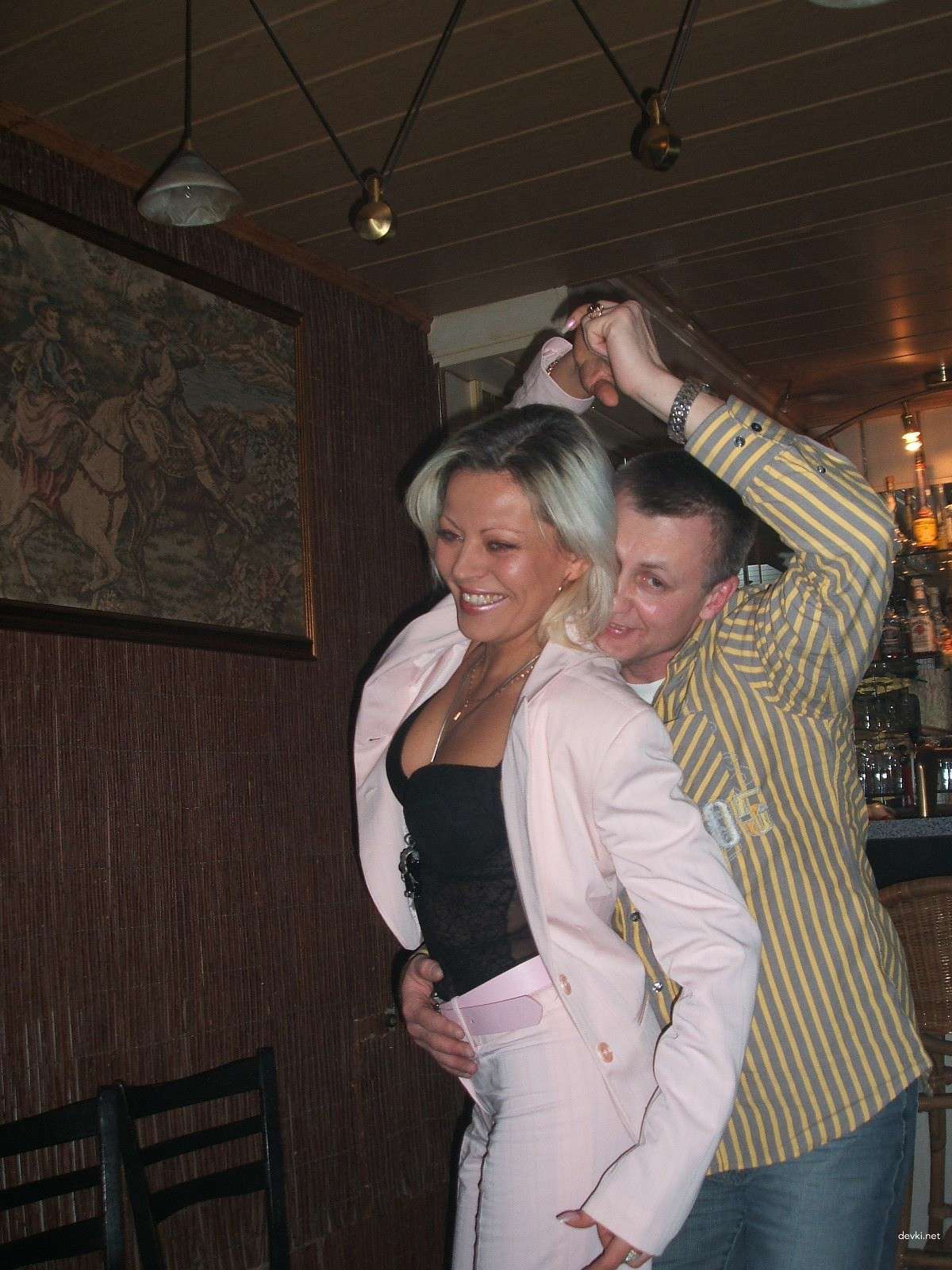 Hot Mature Blonde MILF in Explicit Amateur Photo Shoot - Uncensored Content for Adults