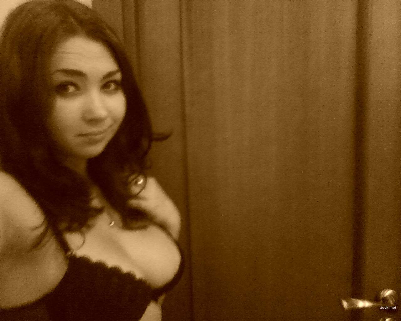 XXX Private Amateur Girl Selfies - Uncensored Explicit Photos