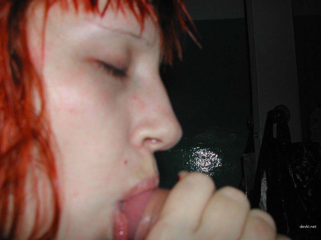 Amateur Blowjob and Pussy Play: Explicit Cock Sucking and Hardcore Fucking