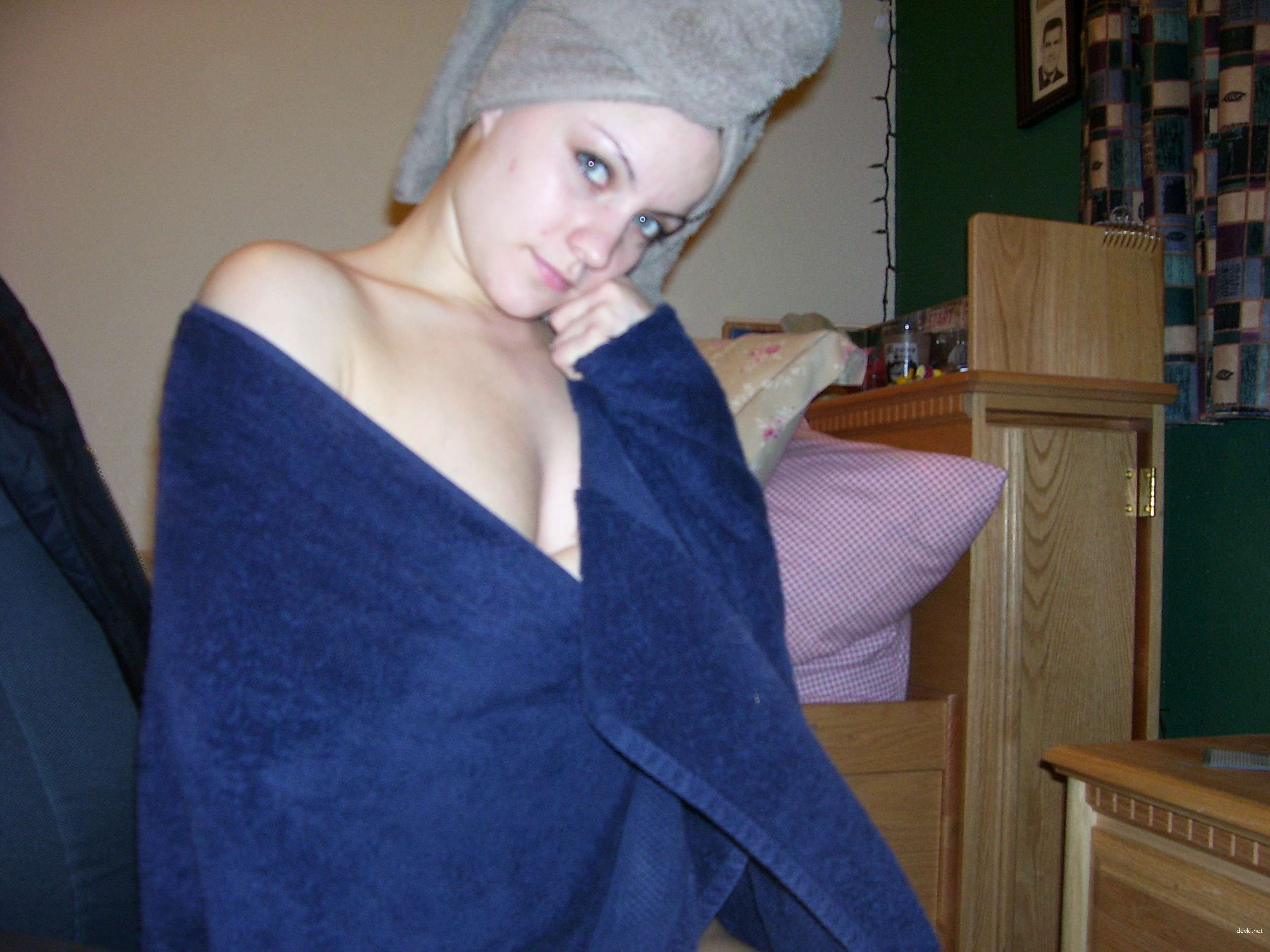 Amateur Naked Girl Home Porn: Explicit Erotica with Hardcore Sex