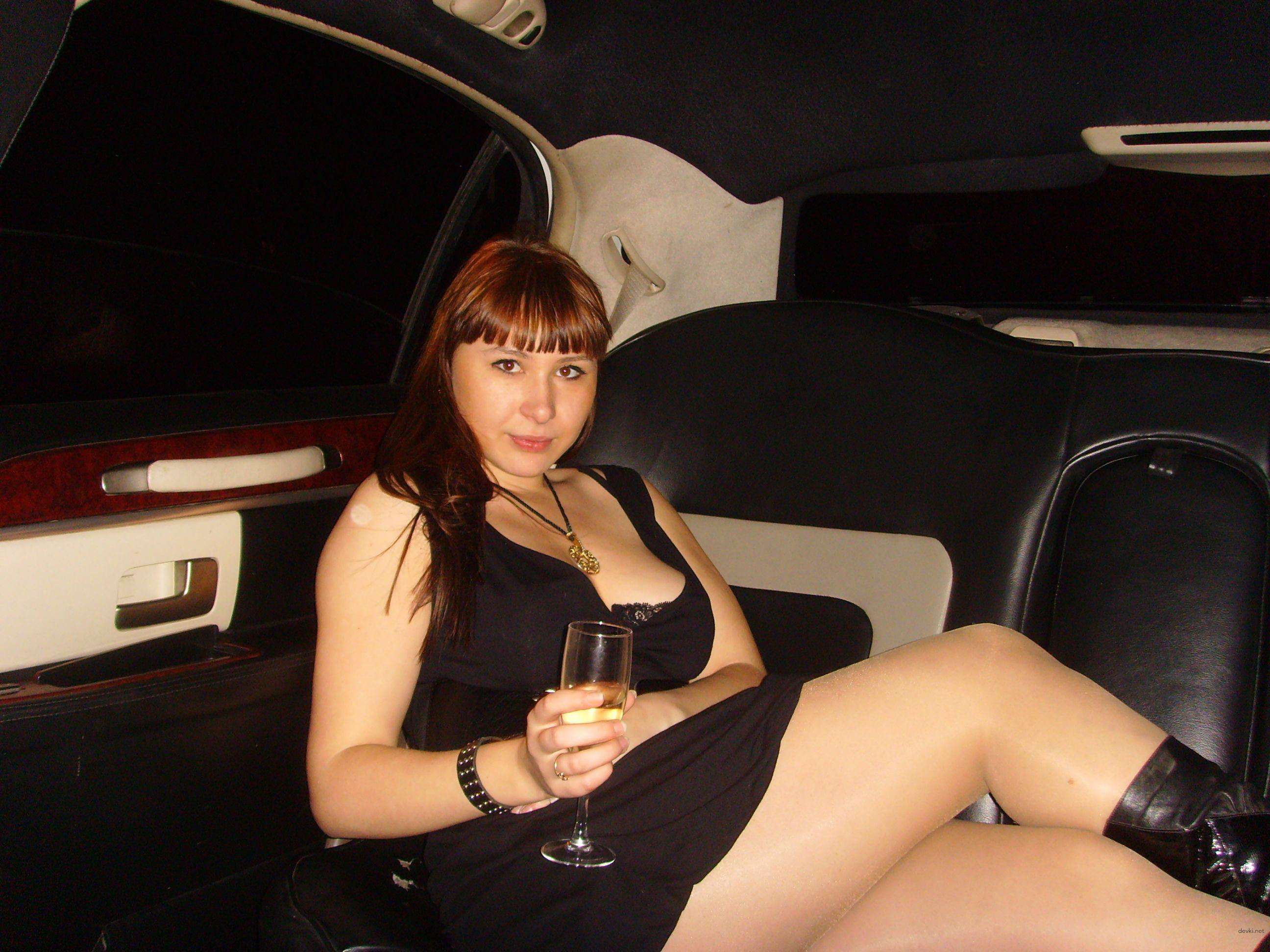 XXX Busty Amateur Porn: Explicit Collection of Intimate Photos