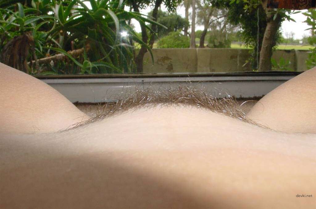 Explicit Amateur Nude Blonde with Hairy Pussy: Uncensored XXX Photo