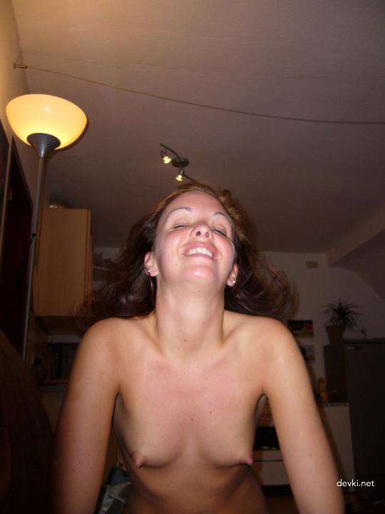 Amateur Explicit Photos: Intimate Shots of Cute Girl - Uncensored and Provocative