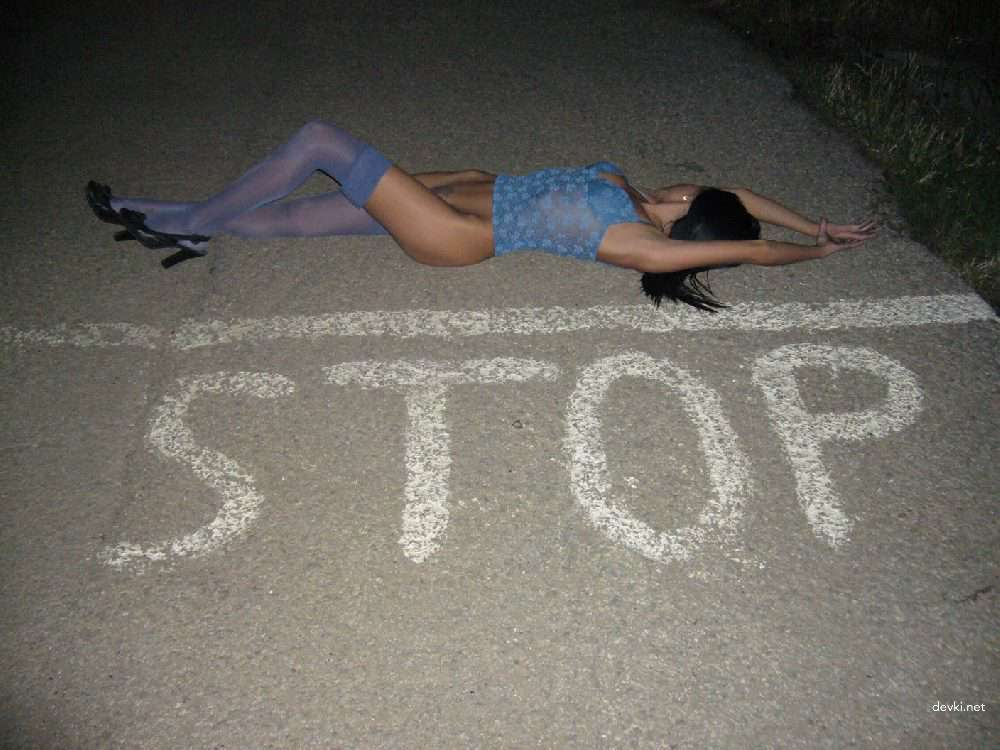 Hot Amateur Girlfriends in Explicit Erotic Photoshoot - Uncensored Naughty Fun