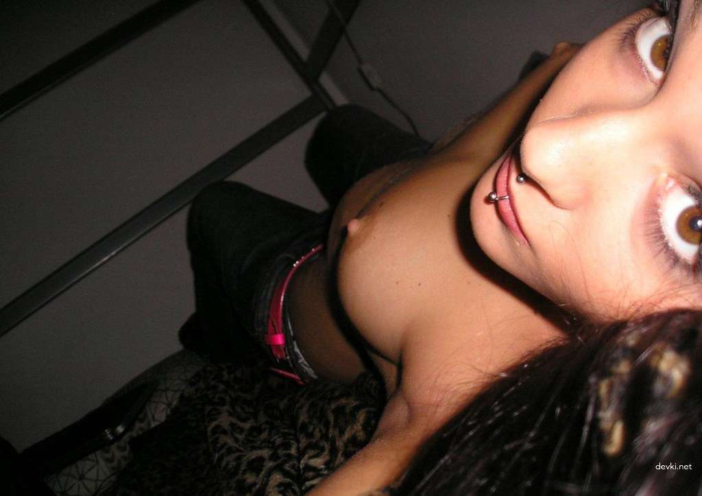 XXX Amateur Collection: Hot Girl's Private Explicit Photos