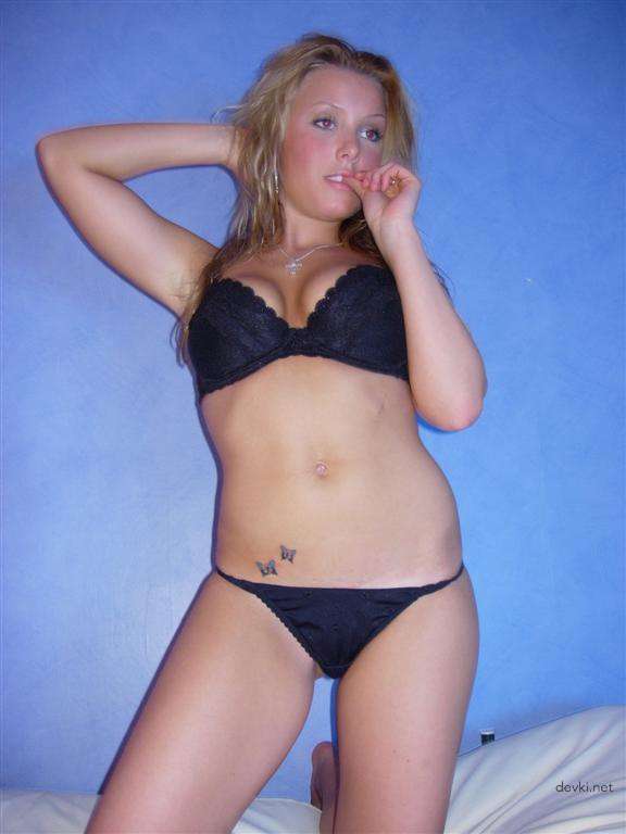 XXX Amateur Hot Girls: Explicit Private Photos Unleashed!
