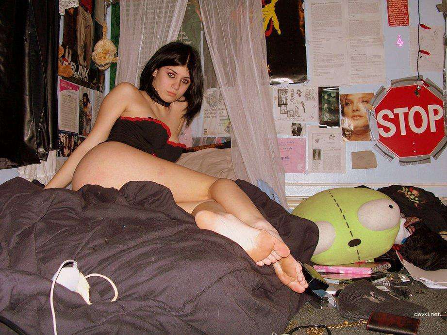 XXX Amateur Hot Girls: Explicit Private Photos Unleashed!