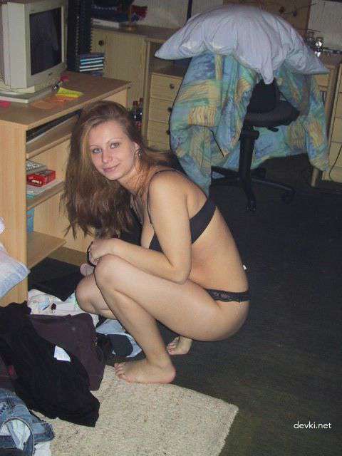 Five Brunette Babes: Explicit Amateur Photos Collection for Adults