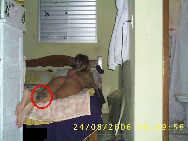 XXX Close-Up: Amateur Girl's Tight Booty in Explicit Shot!
