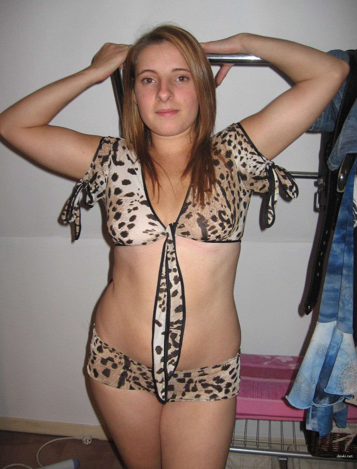 Uncensored Amateur Blonde Nudes: Explicit Posing Photos