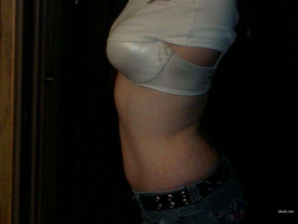 Uncensored Amateur Blonde Nudes: Explicit Posing Photos