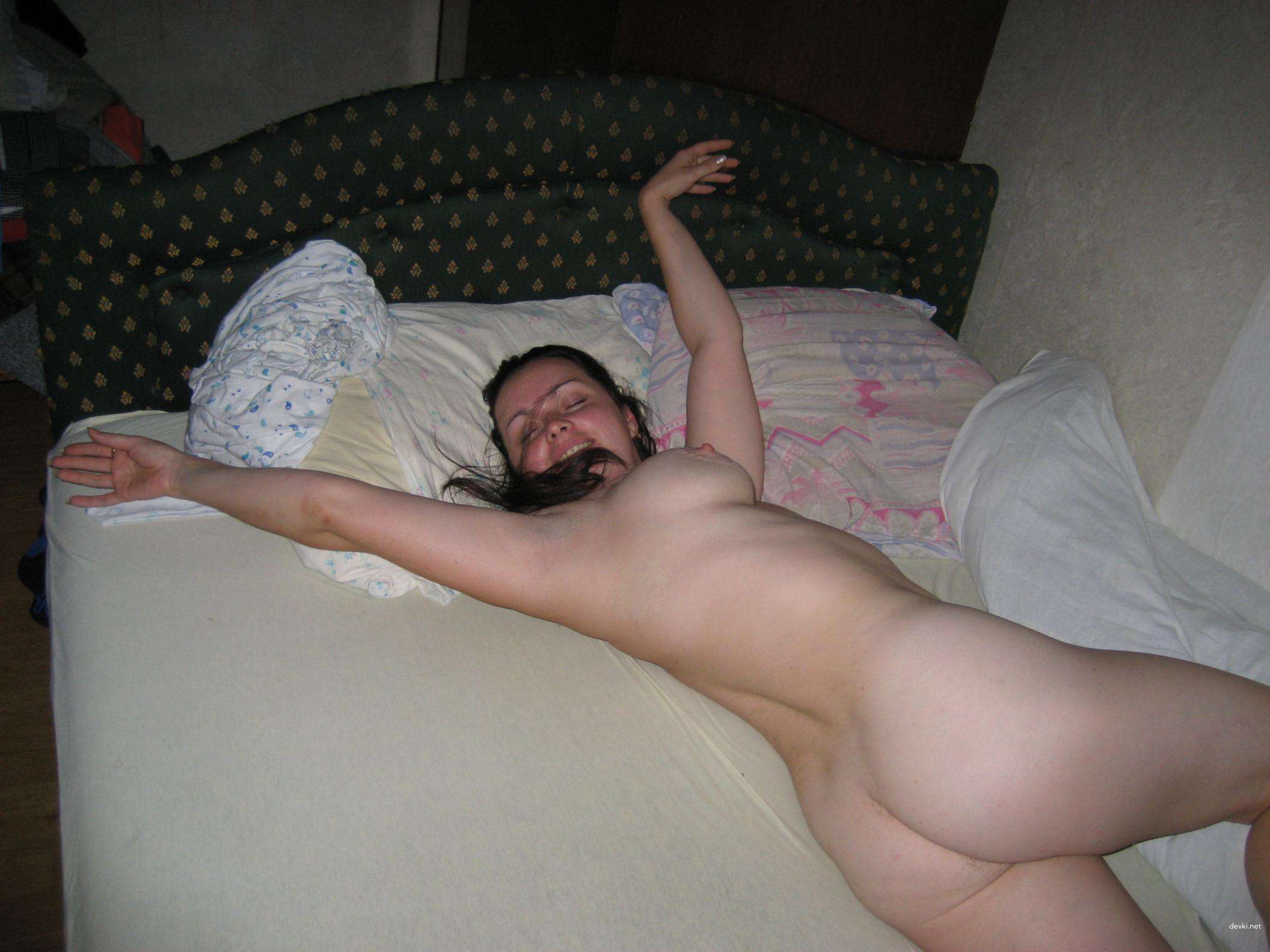 Amateur BBW Erotic Home Photos: Curvy & Explicit Content for Adults
