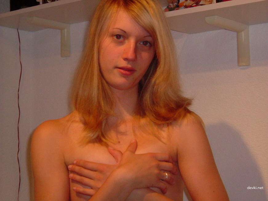 Amateur Blonde Nude with Small Tits - Explicit Naked Photo