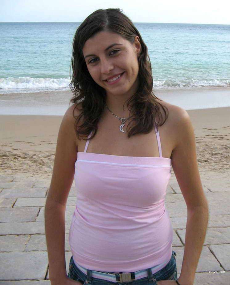Curvy BBW Babe's Erotic Poses: XXX Amateur Photos of Hot Plus-Size Beauty