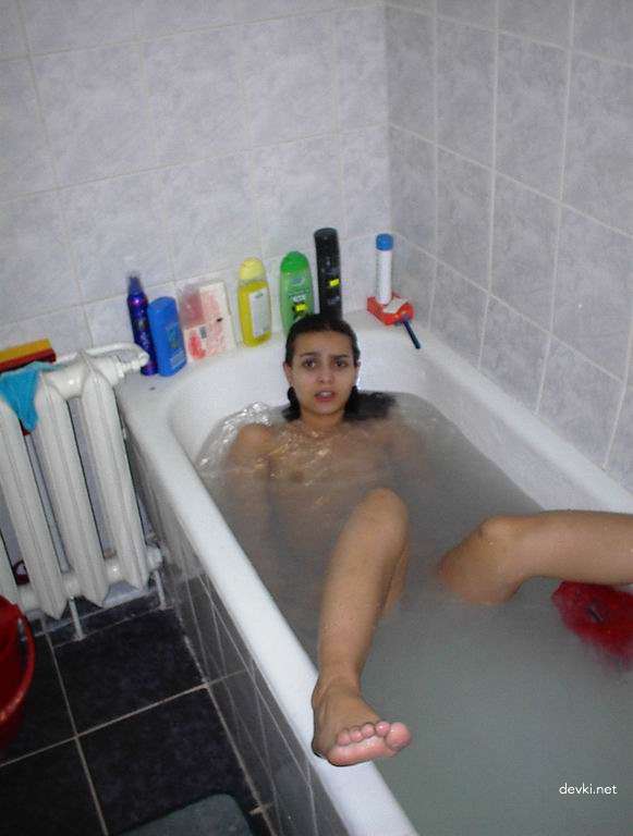 XXX Amateur Girl: Hot Tanned Babe's Private Photos - Explicit Archive