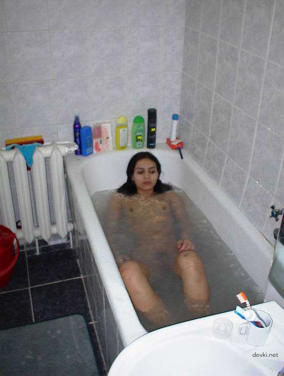XXX Amateur Girl: Hot Tanned Babe's Private Photos - Explicit Archive