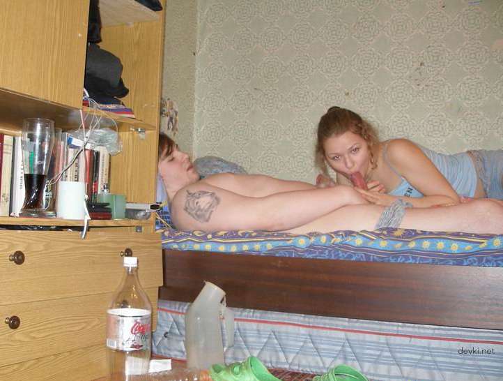 XXX Homemade Porn Pics: Hot Amateur Girl's Private Album of Explicit Sex Photos