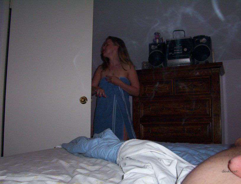 Hot Amateur Couple's Explicit Homemade Porn Pics - Naughty and Uninhibited Action!