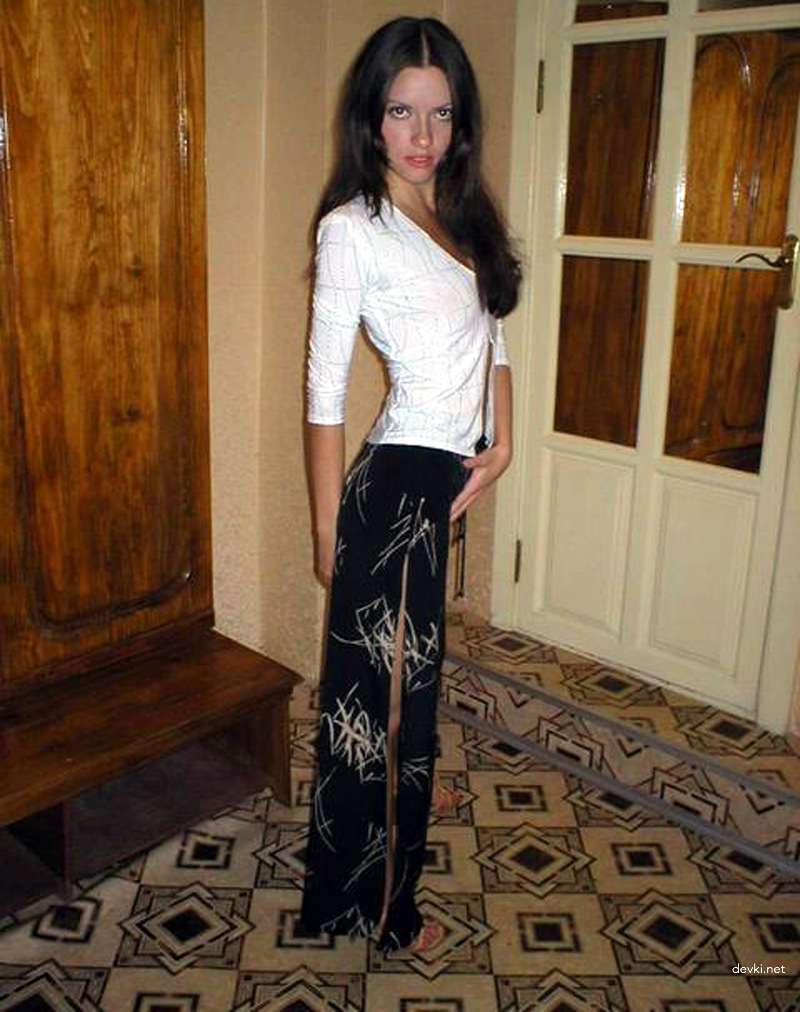 Hot Ukrainian Amateur's Explicit Photo Shoot