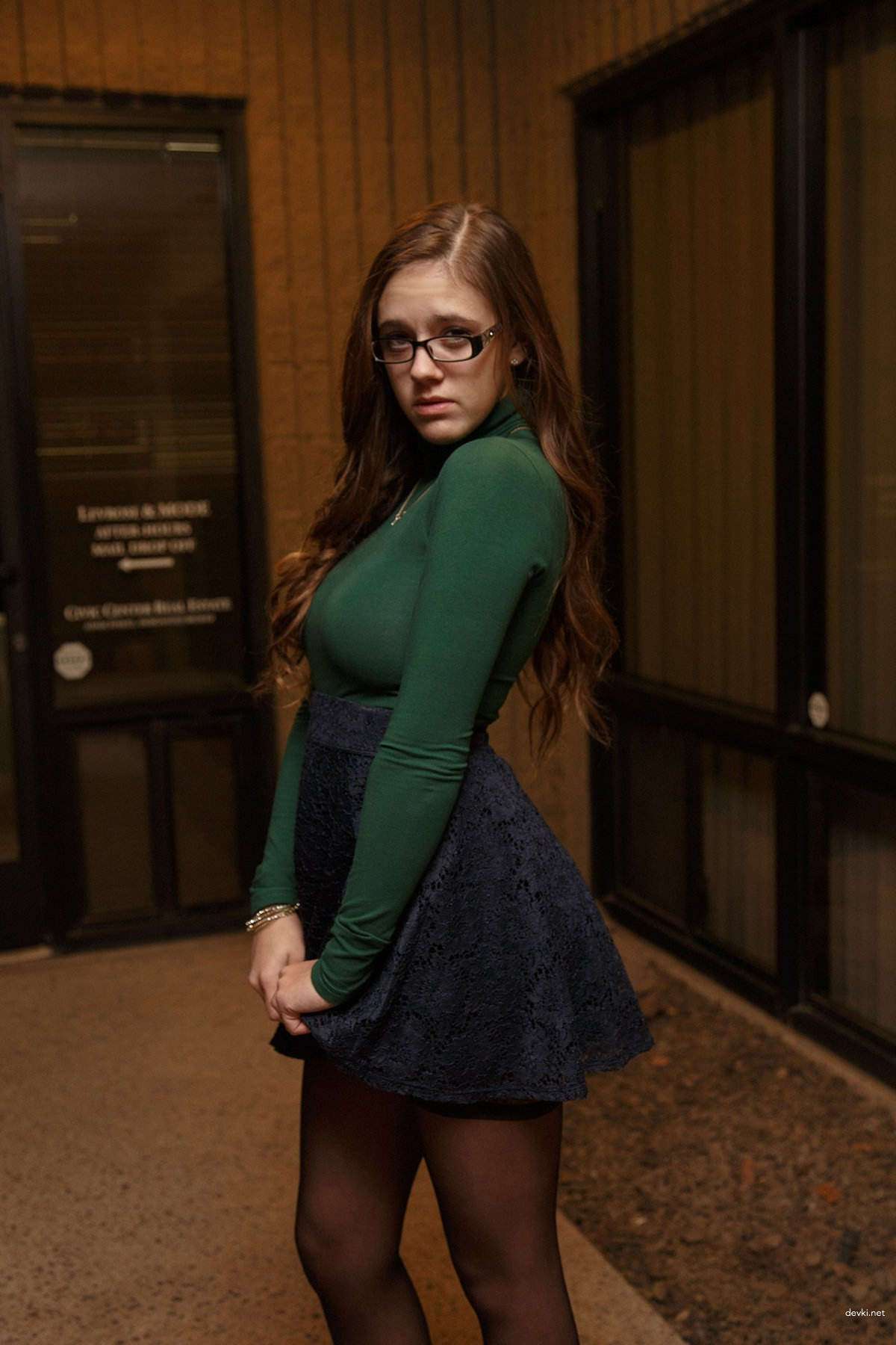 Amateur Hotel Girl Exposed: Explicit Private Photo Leak!