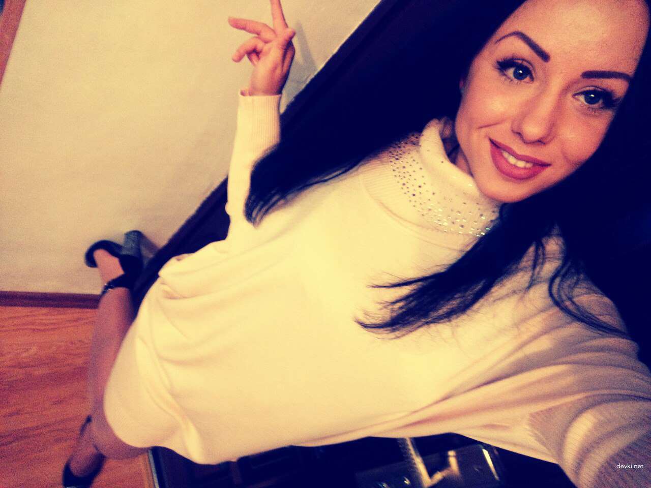 Explicit Private Amateur Porn: Cute Girl's Explicit Photos Unleashed