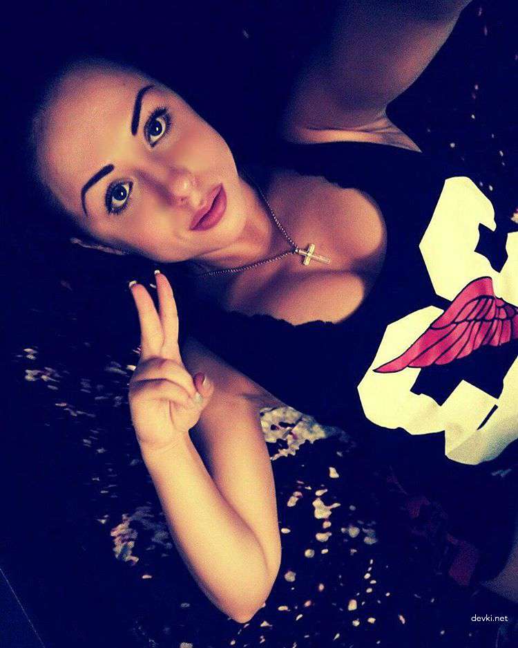 Explicit Private Amateur Porn: Cute Girl's Explicit Photos Unleashed