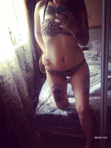 Amateur Slut XXX: Explicit Private Porn Pics for Your Pleasure