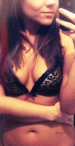 Steamy Amateur Teen Sex Pics - Explicit and Seductive XXX Shots