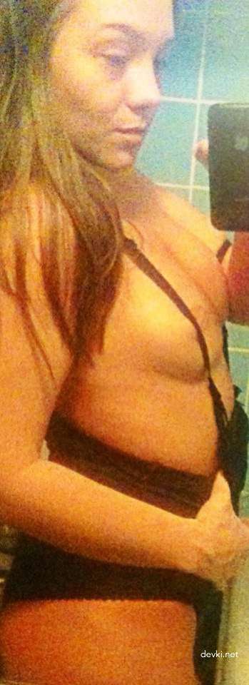 Steamy Amateur Teen Sex Pics - Explicit and Seductive XXX Shots