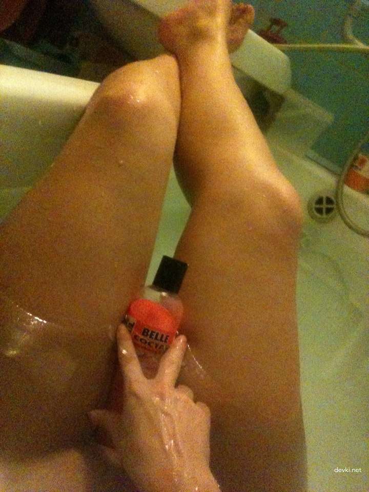 Steamy Amateur Teen Sex Pics - Explicit and Seductive XXX Shots