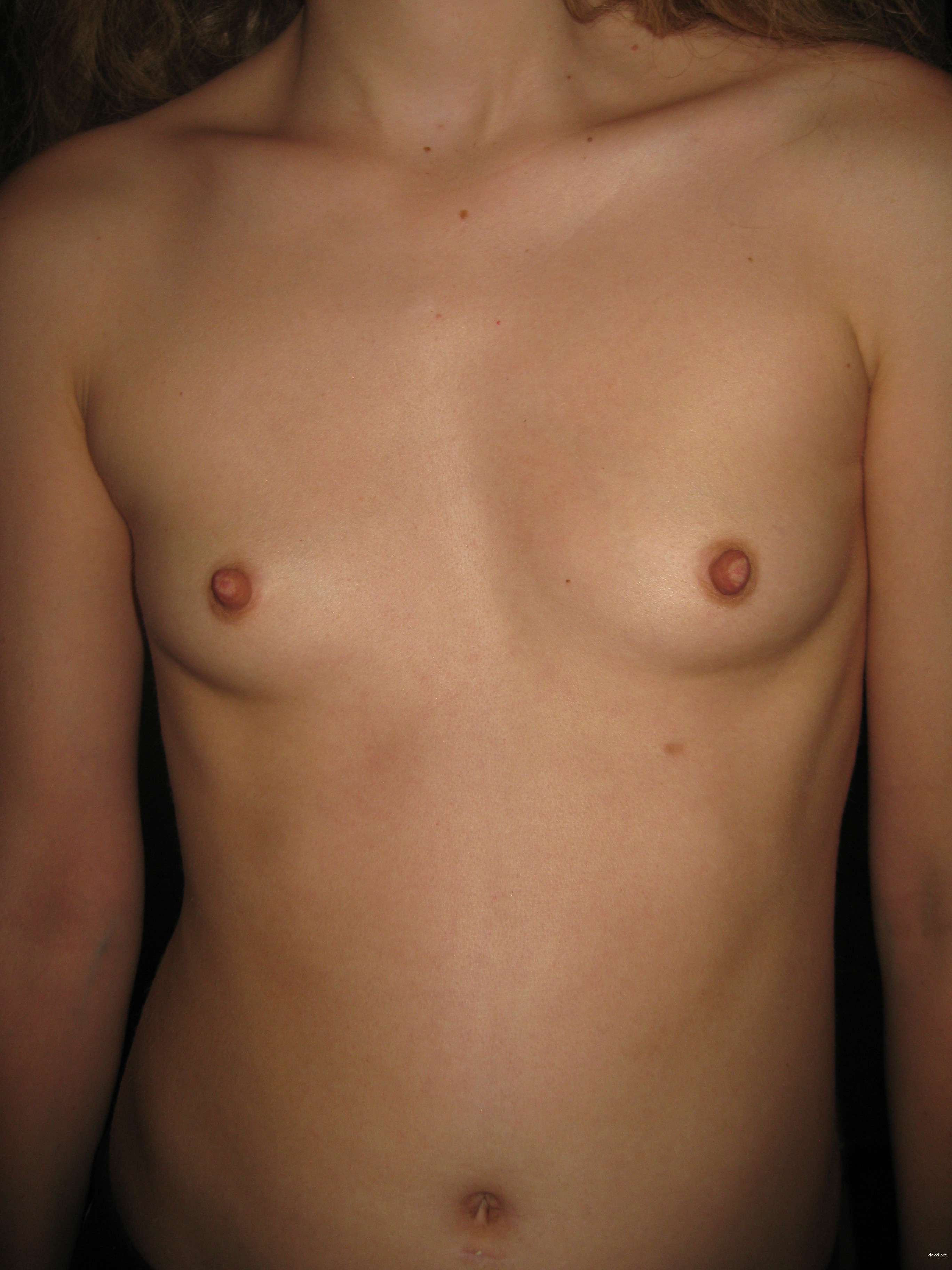 Tiny Tits and Perky Nipples Amateur Babe Exposed in XXX Photo