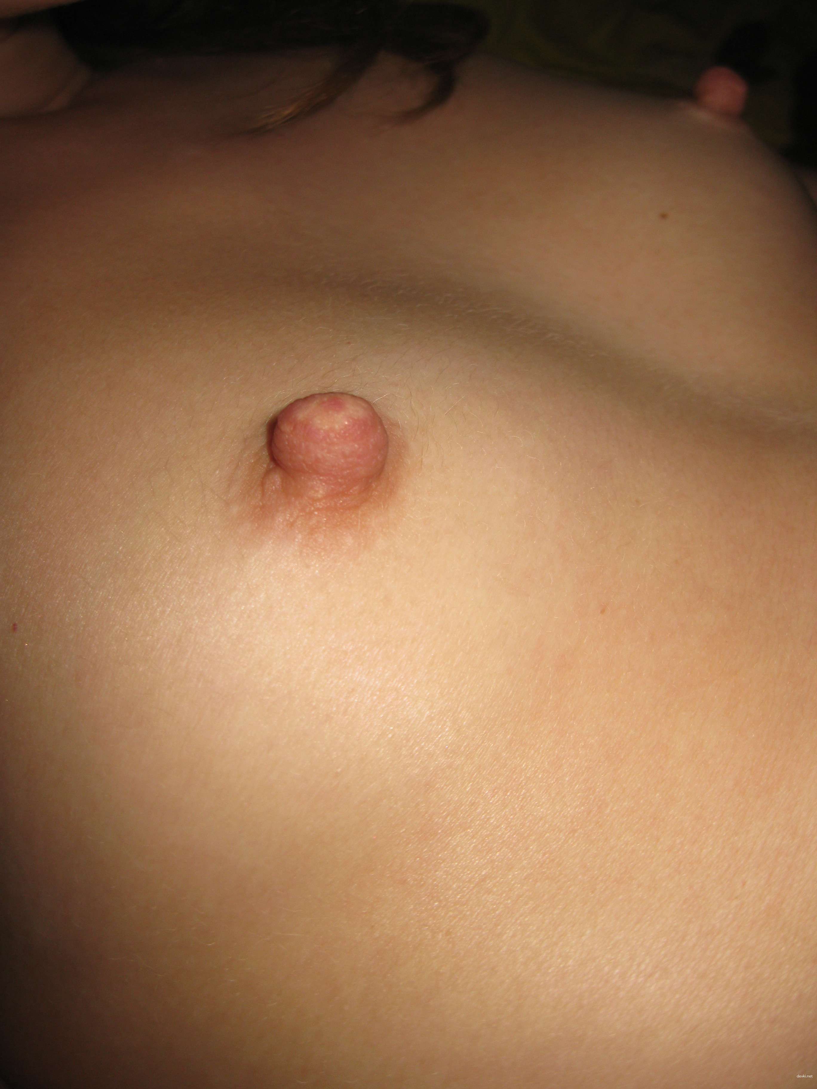 Tiny Tits and Perky Nipples Amateur Babe Exposed in XXX Photo