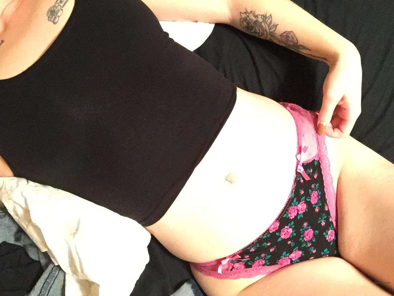 Hot Tattooed Girl Sucks Cock with Amazing Ass - Explicit Amateur Porn Pic