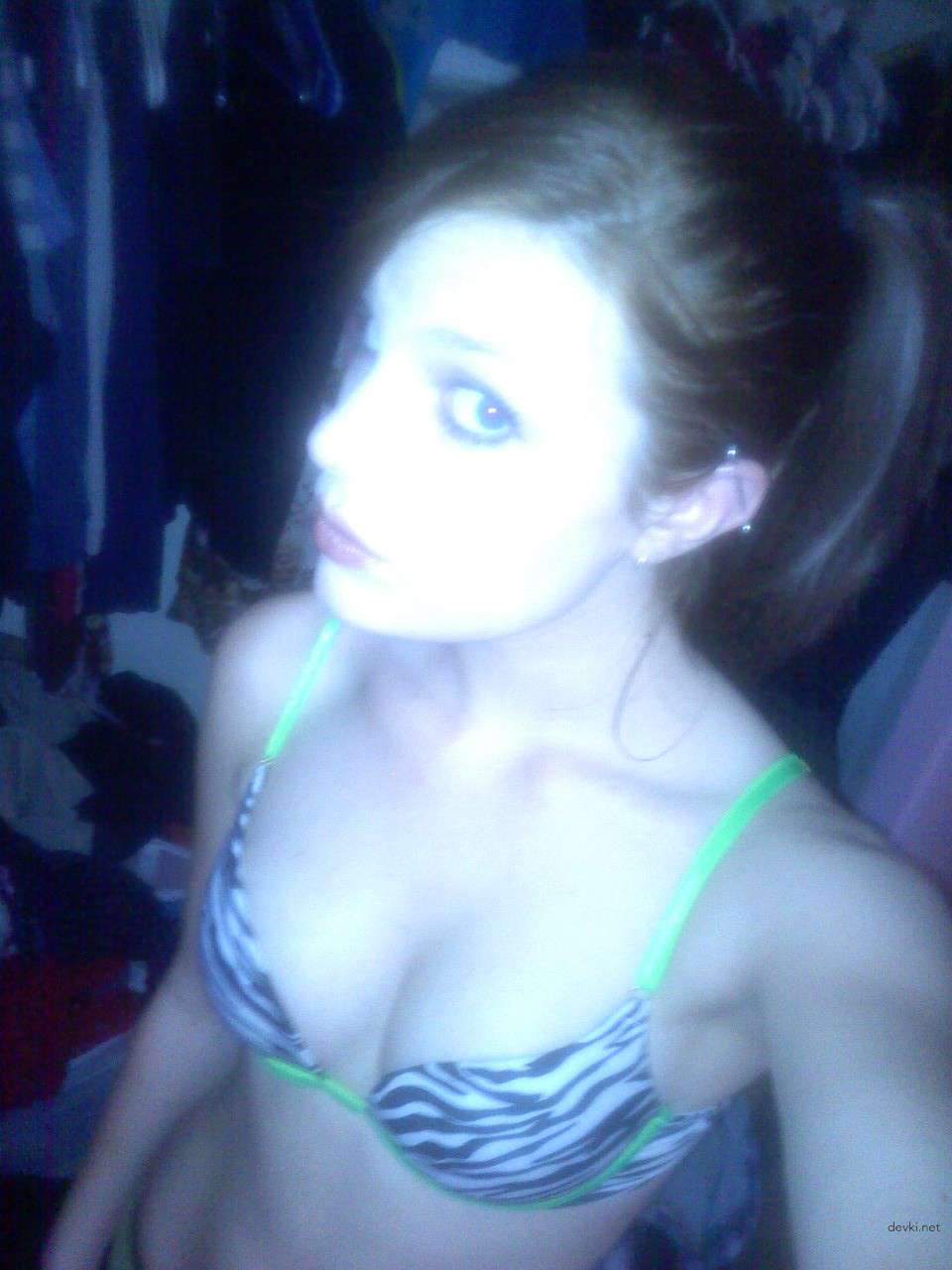 Redhead Amateur Porn Archive: Naughty Girl's Explicit English Photos