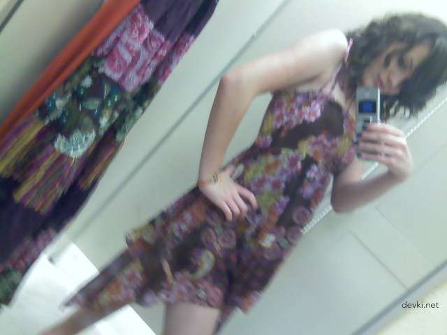 Redhead Amateur Porn Archive: Naughty Girl's Explicit English Photos