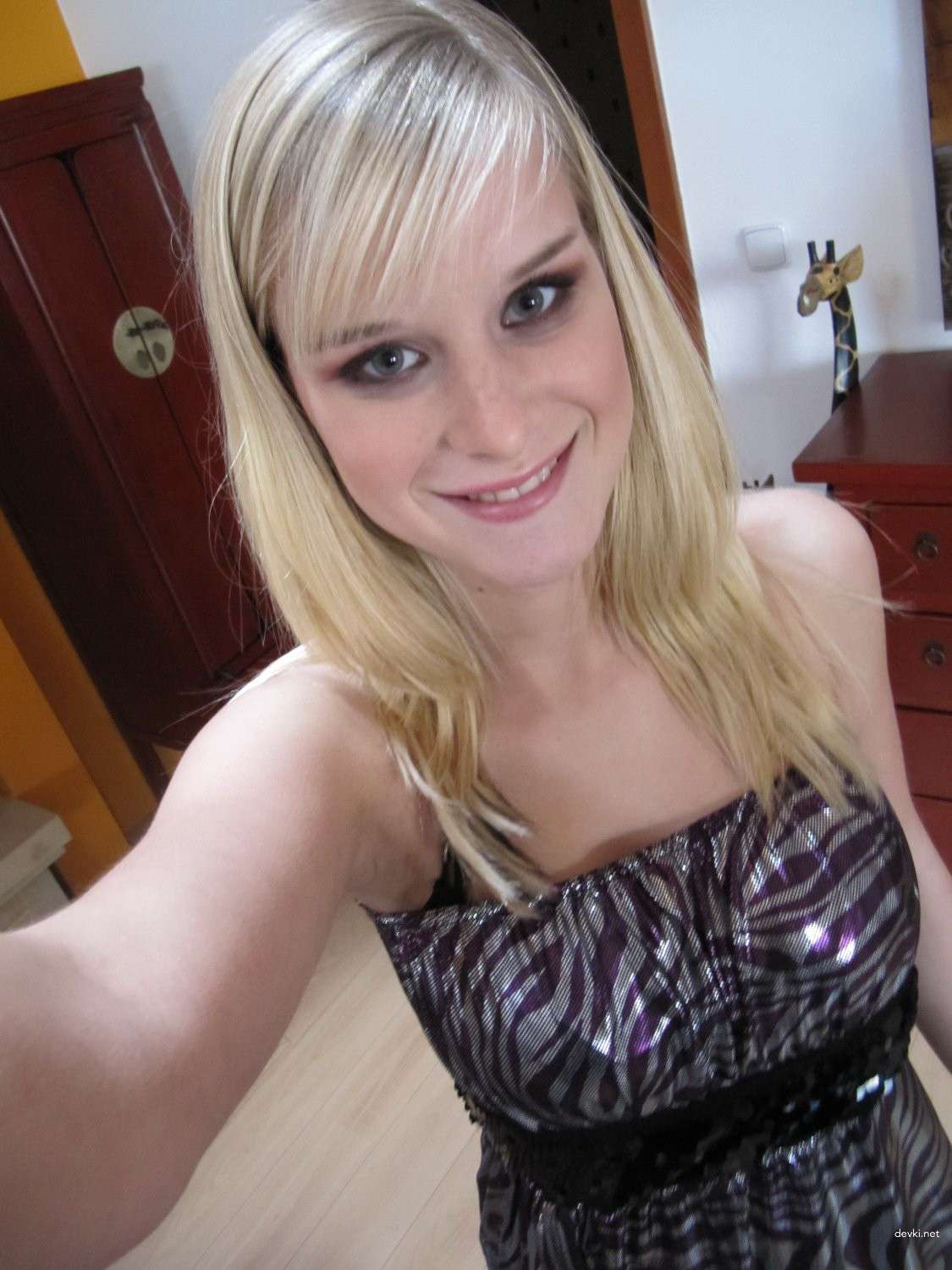 XXX Blonde Bombshell: Explicit Amateur Erotic Album - Hot & Horny XXX Content