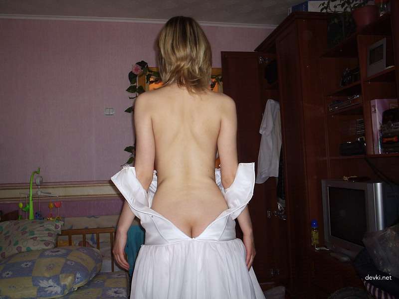 XXX Amateur Bride Exposes Huge Boobs in Explicit Wedding Pic