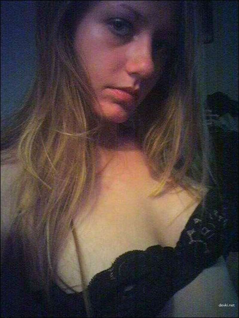 XXX Mobile Phone Erotica: Uncensored Adult Photos for Explicit Pleasure