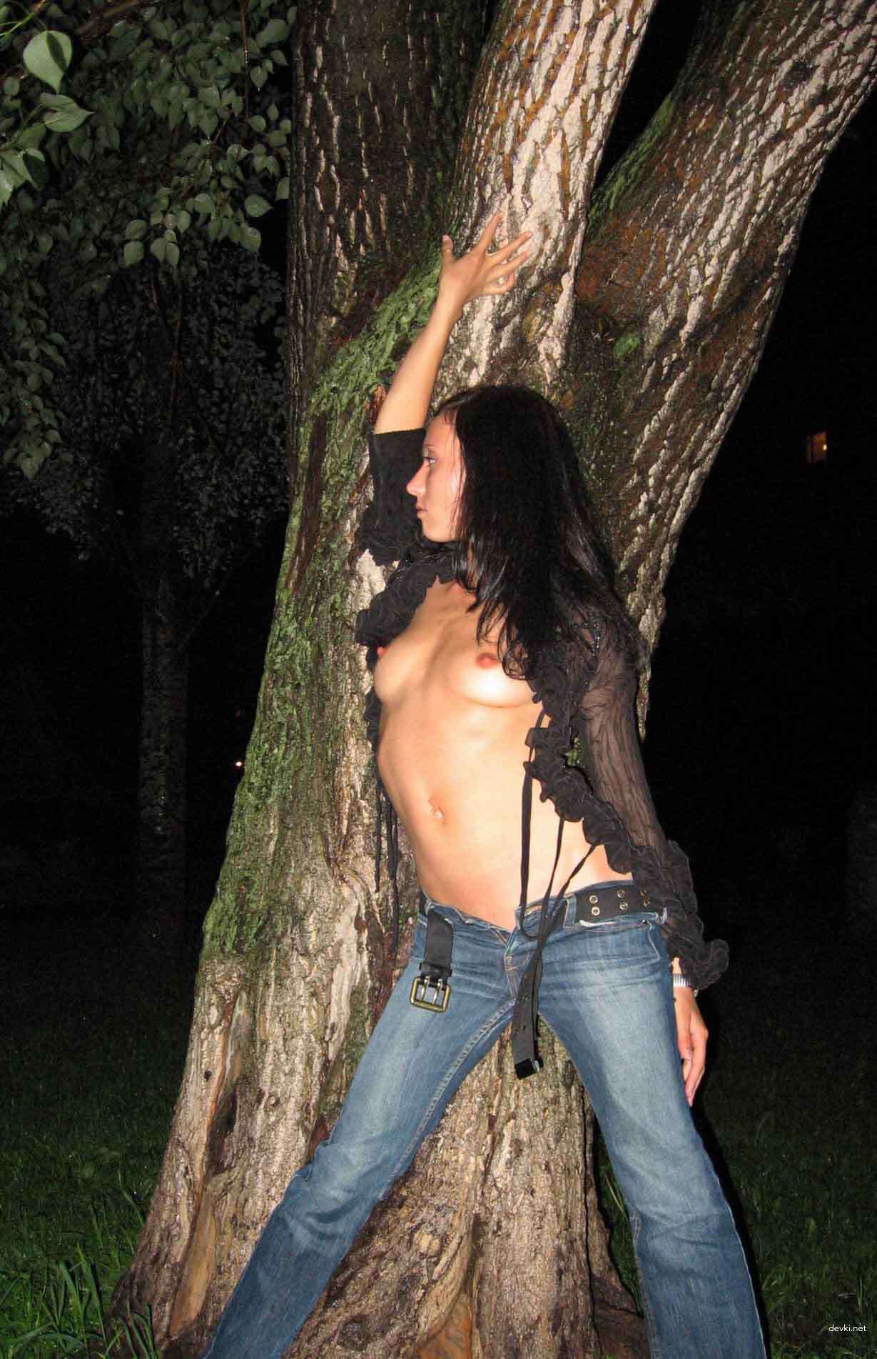 Hot Amateur Chick with Firm Booty: Explicit Private Photo Shoot