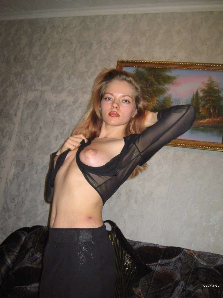 Amateur Teen Nudes: Explicit Private Photos of Naked Girls - Uncensored English Teens