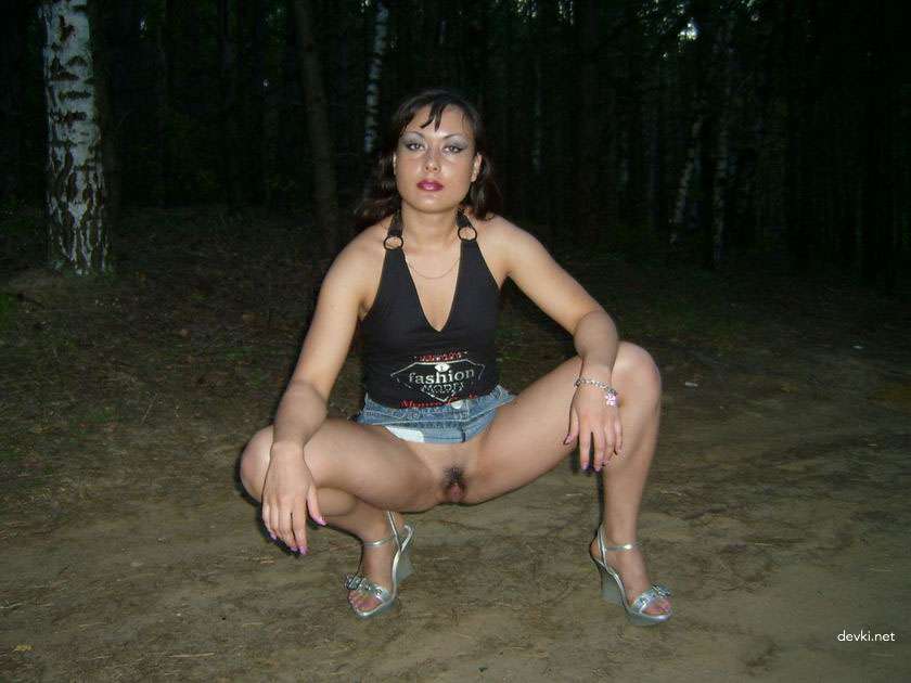 Wild Amateur Forest Erotic Pics: Private XXX Photoshoot