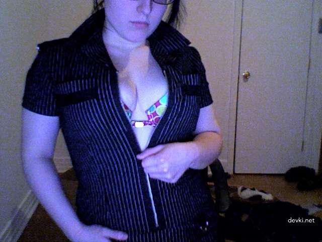 XXX Amateur BBW in Glasses: Uncensored Private Photo Shoot