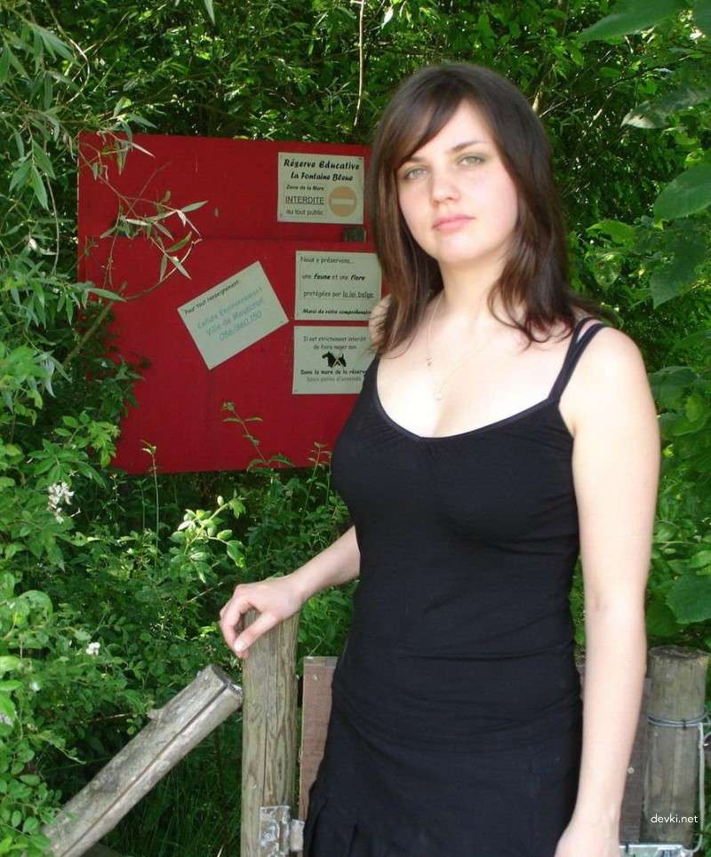 Wild Amateur Sex Getaway: Explicit Homemade Porn Pics of Hot GF - XXX Vacation Adventures